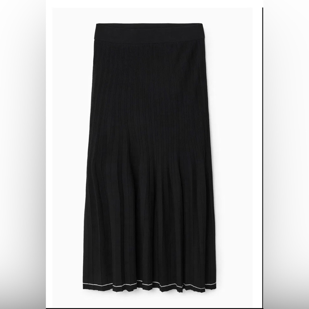 COS Black Knit Midi Skirt with Subtle Pleats